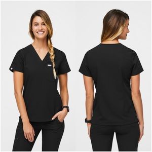 FIGS Catarina™ One-Pocket Scrub Top Black